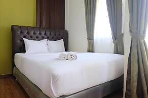 Spacious And Modern 3Br Apartment At Gateway Ahmad Yani Cicadas