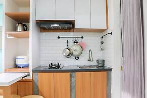 Best Choice And Homey 2Br Bassura City Apartment