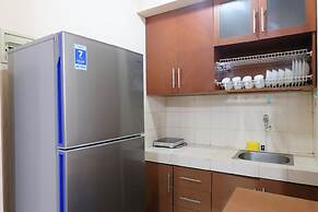 Cozy And Modern 2Br At Majesty Apartment