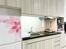 Cozy And Nice Studio At Azalea Suites Apartment