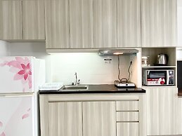 Cozy And Nice Studio At Azalea Suites Apartment