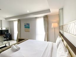 Cozy And Nice Studio At Azalea Suites Apartment