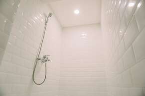 Spacious And Elegant 3Br At Loft Kingland Avenue Apartment