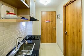 Homey And Well Furnished Studio Gateway Park Lrt City Bekasi Apartment