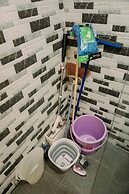 Simply Look Studio At Parkland Avenue Apartment