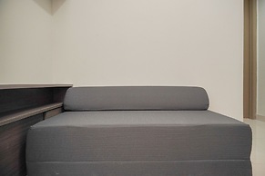 Modern Look And Homey 1Br At Gold Coast Apartment