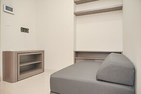 Modern Look And Homey 1Br At Gold Coast Apartment