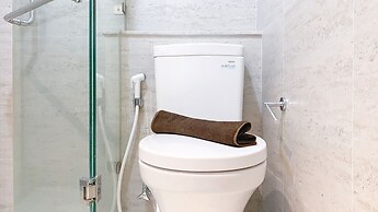 Modern Look And Homey 1Br At Gold Coast Apartment