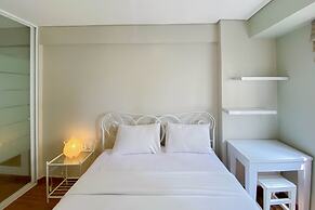 Homey And Modern 1Br At Kebagusan City Apartment