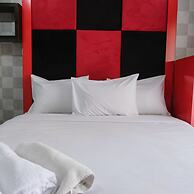 Homey Designed Studio Apartment At Gateway Pasteur