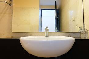 Strategic And Comfy 1Br At Braga City Walk Apartment