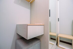 Well Furnished And Comfy 2Br At Royal Heights Apartment