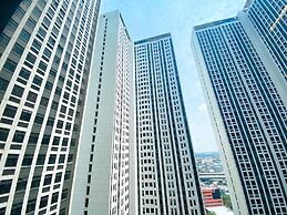 Homey And Warm Studio Room Pollux Chadstone Apartment