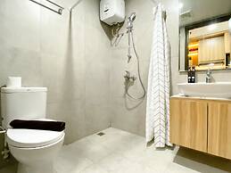 Cozy And Homey Studio Room Pollux Chadstone Apartment