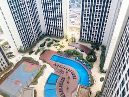 Cozy And Homey Studio Room Pollux Chadstone Apartment