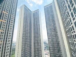 Cozy And Homey Studio Room Pollux Chadstone Apartment