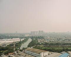 Homey And Comfy Studio Collins Boulevard Apartment