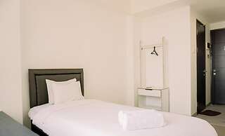 Homey And Comfy Studio Collins Boulevard Apartment