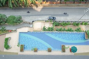 Modern And Good Deal 2Br At Transpark Cibubur Apartment