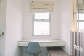 Homey And Cozy Stay Studio Belmont Residence Puri Apartement