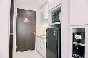 Restful And Well Furnished Studio Transpark Bintaro Apartment
