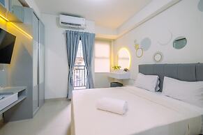 Modern Living And Nice Studio At Transpark Cibubur Apartment