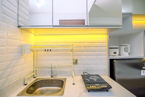 Modern Living And Nice Studio At Transpark Cibubur Apartment