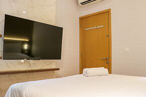 Strategic And Elegant 1Br The Mansion Kemayoran Apartment Near Jiexpo