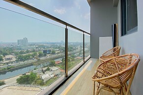 Spacious And Warm Studio Daan Mogot City Apartment