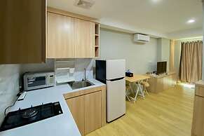 Spacious And Warm Studio Daan Mogot City Apartment
