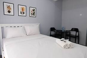 Minimalist Studio At Grand Asia Afrika Apartment