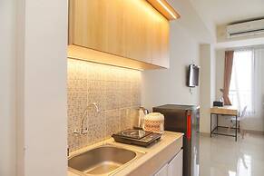 Minimalist And Homey Studio At Evenciio Margonda Apartment