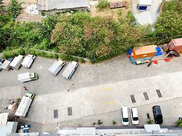 Cozy Stay 1Br At Mont Blanc Bekasi Apartment