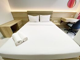 Homey And Modern Studio The Alton Apartment