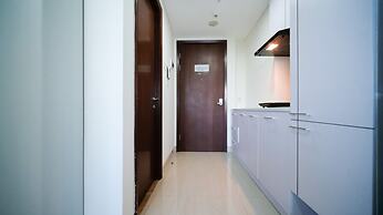 Modern And Simple Studio At Grand Sungkono Lagoon Apartment