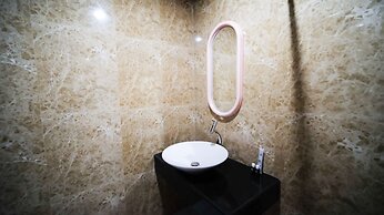 Modern And Simple Studio At Grand Sungkono Lagoon Apartment