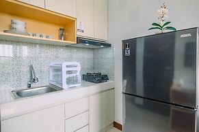 Comfortable And Simply Look 2Br Royal Heights Apartment