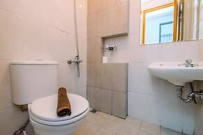 Comfortable And Simply Look 2Br Royal Heights Apartment