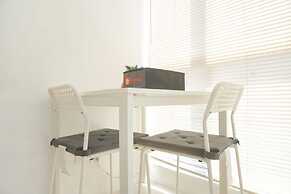 Best Choice And Homey Studio Tifolia Apartment