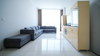 Nice And Spacey 1Br At The Via And The Vue Apartment