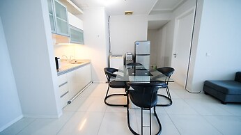 Nice And Spacey 1Br At The Via And The Vue Apartment