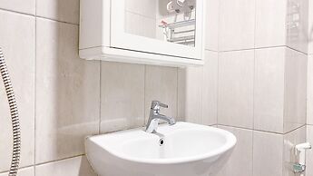 Modern And Nice Studio Citra Living Apartment