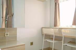 Cozy And Restful Studio At Transpark Cibubur Apartment