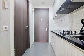 Best Homey And Nice Studio At Bintaro Icon Apartment