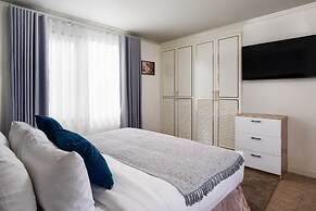 Patong Seaview Luxury Pool Villa