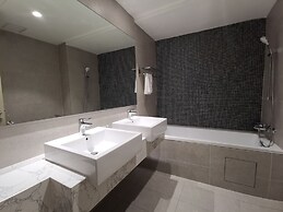 The OOAK Suites and Residences at Sunway 163 (Kiara 163)