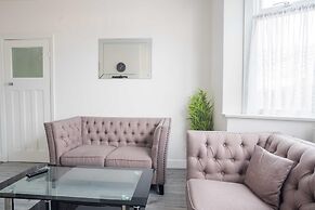 Spacious Home Ideal for Birmingham Commute