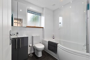 Oaklands - Lovely Cottage Walk to Beach