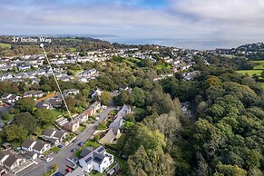 Oaklands - Lovely Cottage Walk to Beach