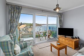 Brynawelon - Wonderful Sea and Harbour Views